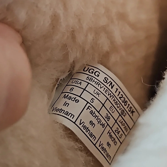 UGG Classic II‎ Spots - Picture 6 of 6